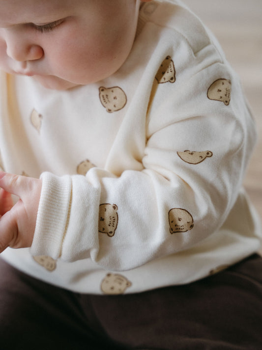 Baby wearing white sweatshirt with brown bear print pattern Baby Printed Sweatshirt - Cosy Bear Ecru Baby boy